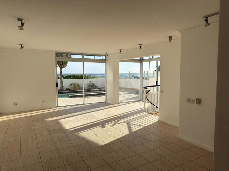 To Let 3 Bedroom Property for Rent in Sea Point Western Cape